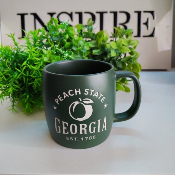 Americaware Georgia Etched Matte Stoneware Souvenir Mug | Green | 22oz - Picture 5 of 5